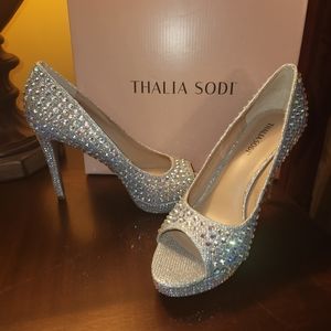 Thalia Sodi Silver Embellished Pumps Women's 8½